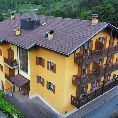 Residenza Arcobaleno Aparthotel Tenno Eksteriør bilde